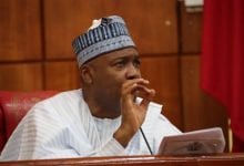 saraki booed