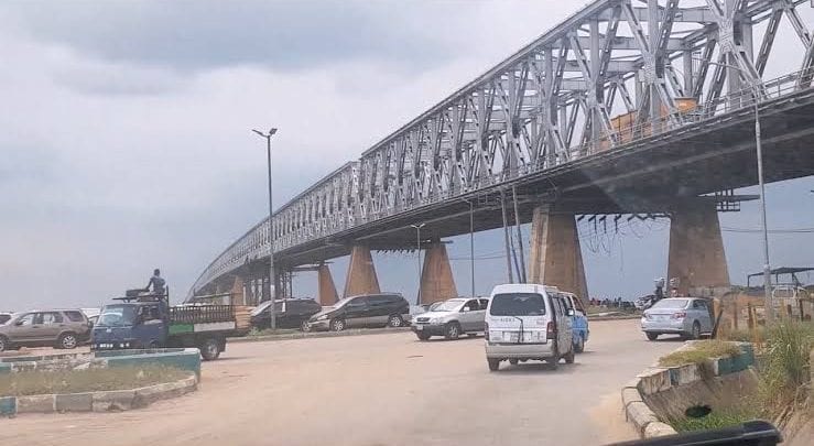 Anambra Govt Shuts Onitsha Head Bridge over Coronavirus