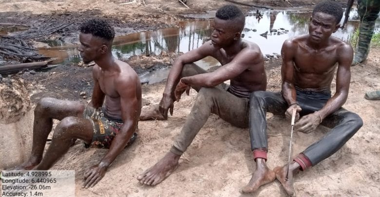 Nigerian Army rescues 15 hostages, recover stolen Crude oil