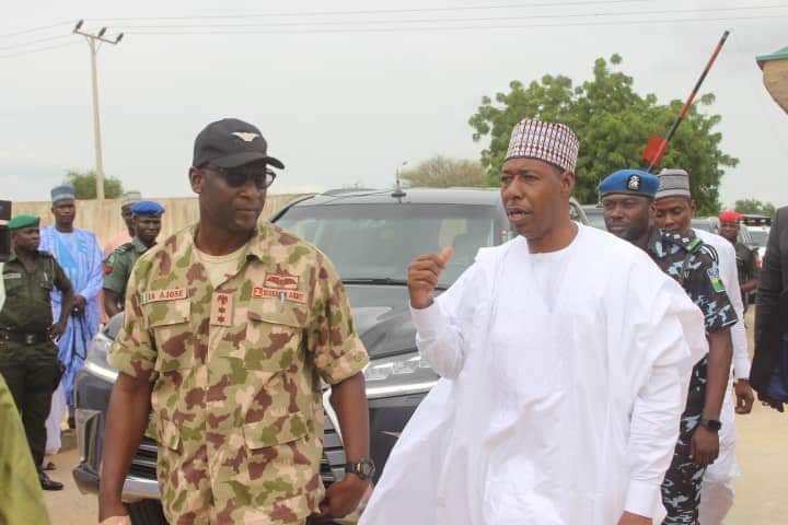 Governor Zulum Tackles Army Commander After Boko Haram Attacked His Convoy