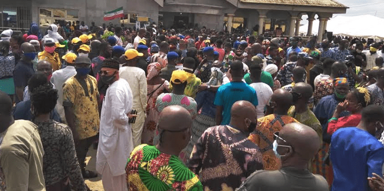 Sympathisers defy COVID-19 protocols during Kashamu's burial