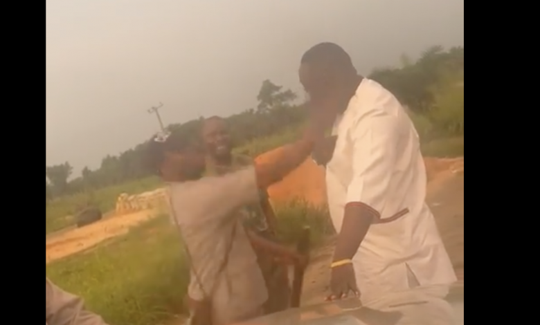 customs officer slaps okowa aide