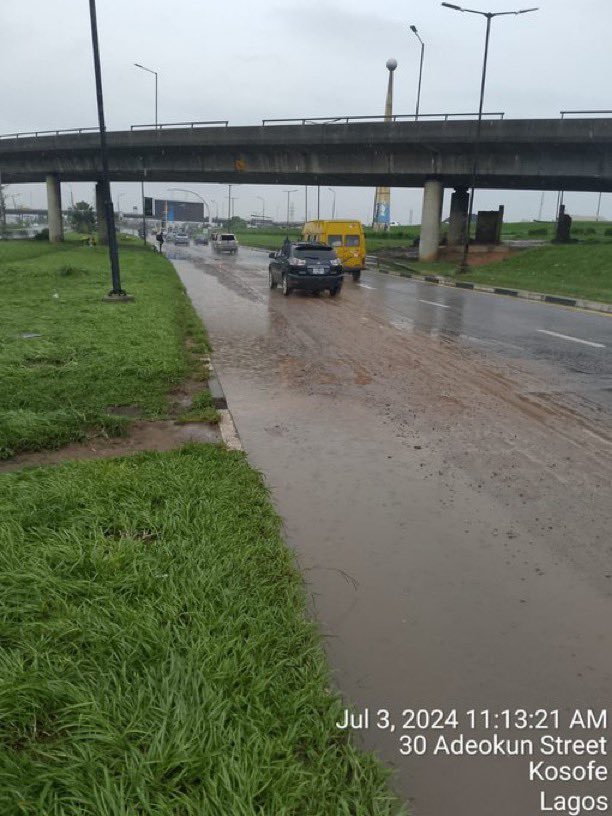 Just In: Flood Inward Third Mainland Bridge Now Cleared, Says Lagos Govt