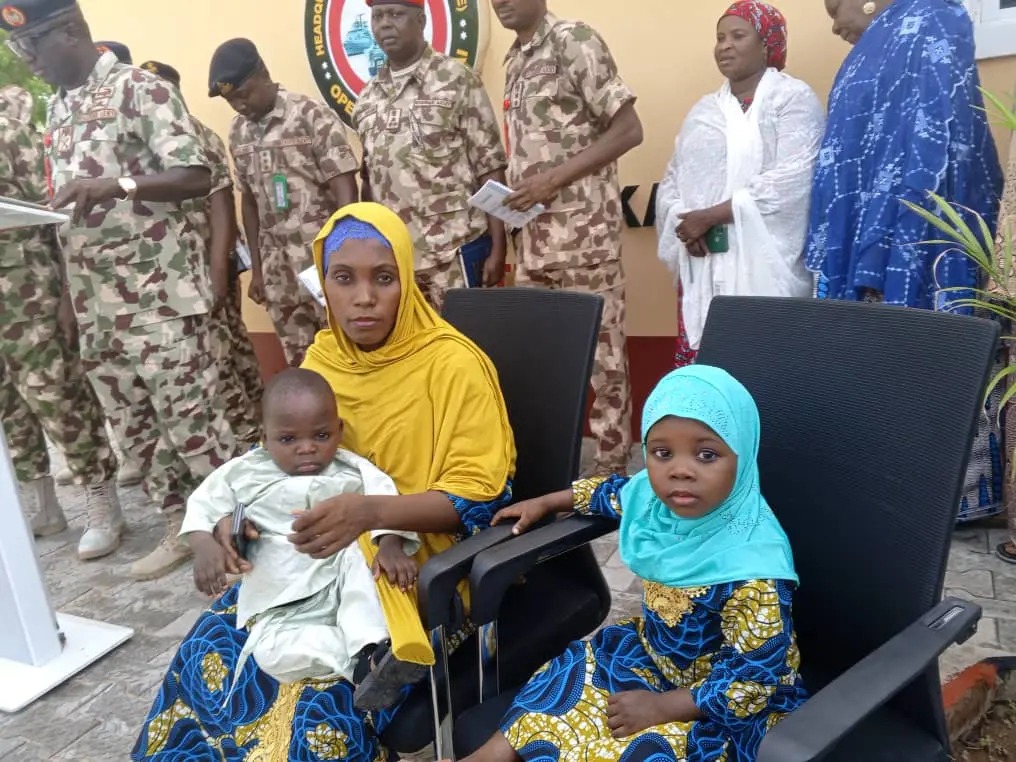 Nigerian Soldiers Rescue Another Chibok Girl With Two Children From ...