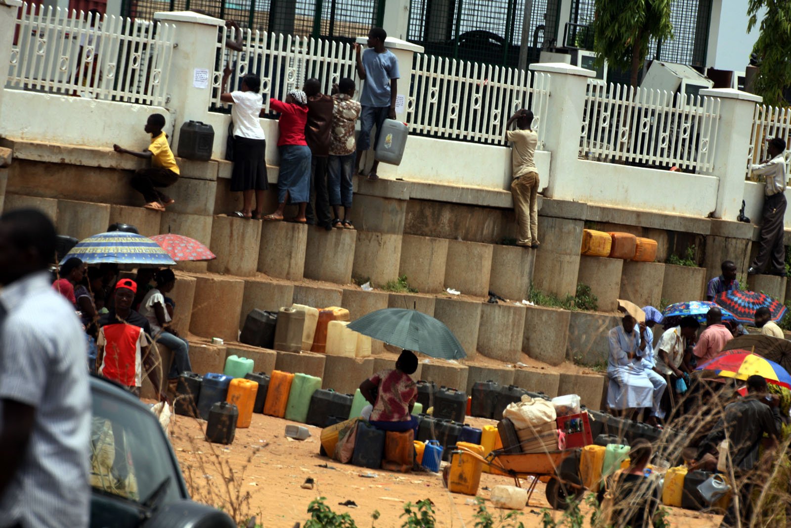 Hardship: More pressure on ordinary Nigerians as kerosene hits N2,000 per litre