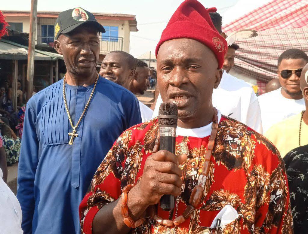 JUST IN: Majority leader smashes Lawmaker’s head with Bottle over Gov. Otti’s Cash Gift [PICS]