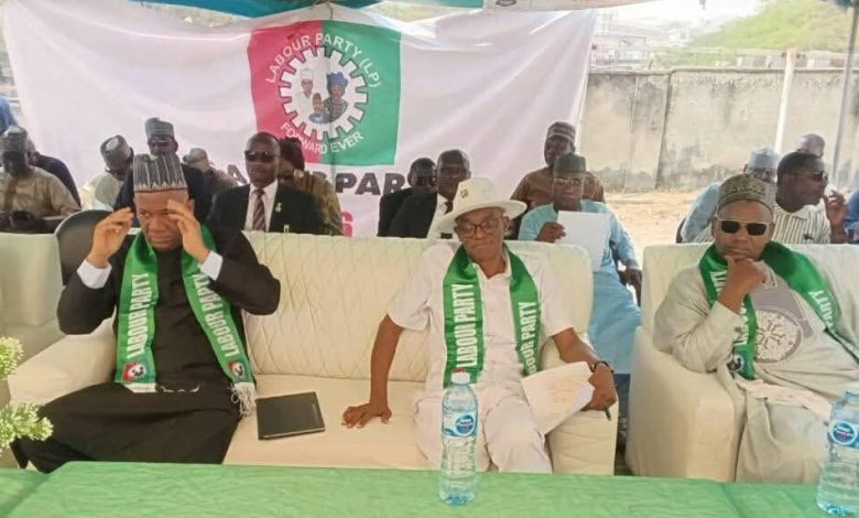 G EOarcWoAA B J 780x470