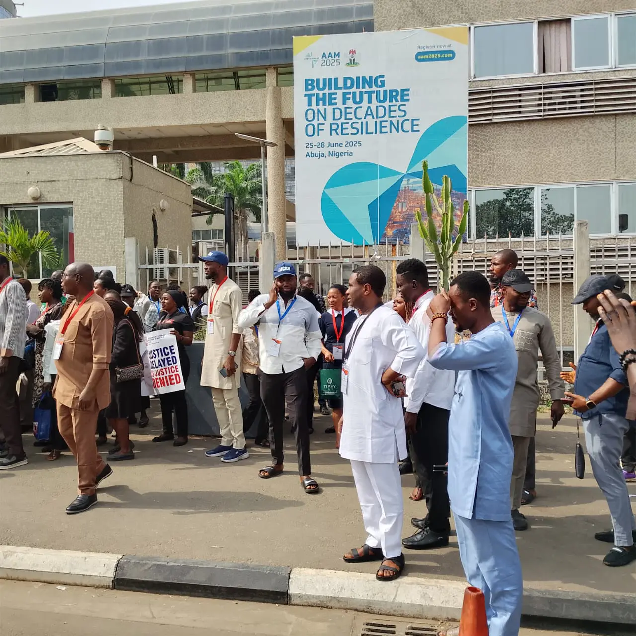 Local Contractors Resume Protest Over Non-Payment of N4tn Debt Owed by FG