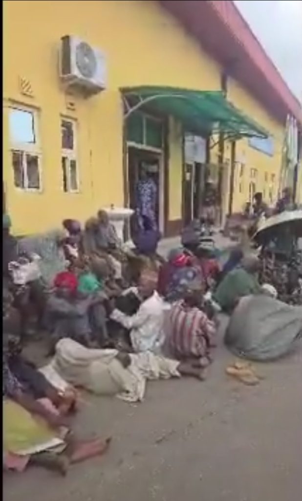 Again, Lagos task force arrests 226 beggars [PHOTOS] - Politics Nigeria