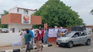 Residents of Girei and Song Local Government Areas of Adamawa State have barricaded the entrance to the headquarters of the Yola Electricity Distribution Company (YEDC) in Yola