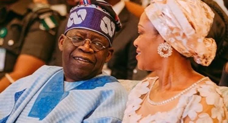 WATCH: Tinubu Calls First Lady ‘Mama Akara Seller’ During State House Event