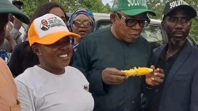 Oyo ADC Candidate, Taofeek Adegoke Sharing Corn