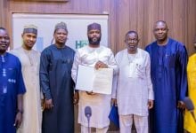 Members of YOWICAN, NACOMYO with Seyi Tinubu